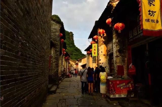 哪个是地板大品牌呢？我想着找个品牌做加盟呢。游戏画面